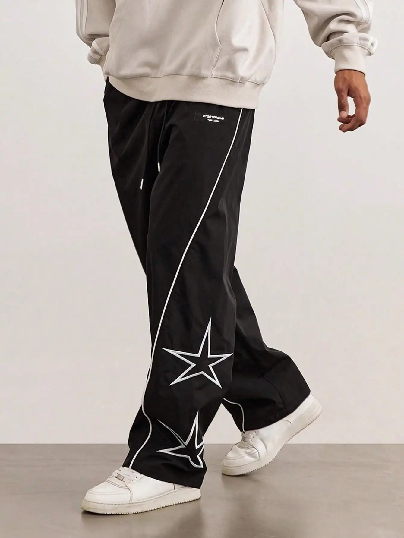 Retro Loose Bottomed Star Joggers