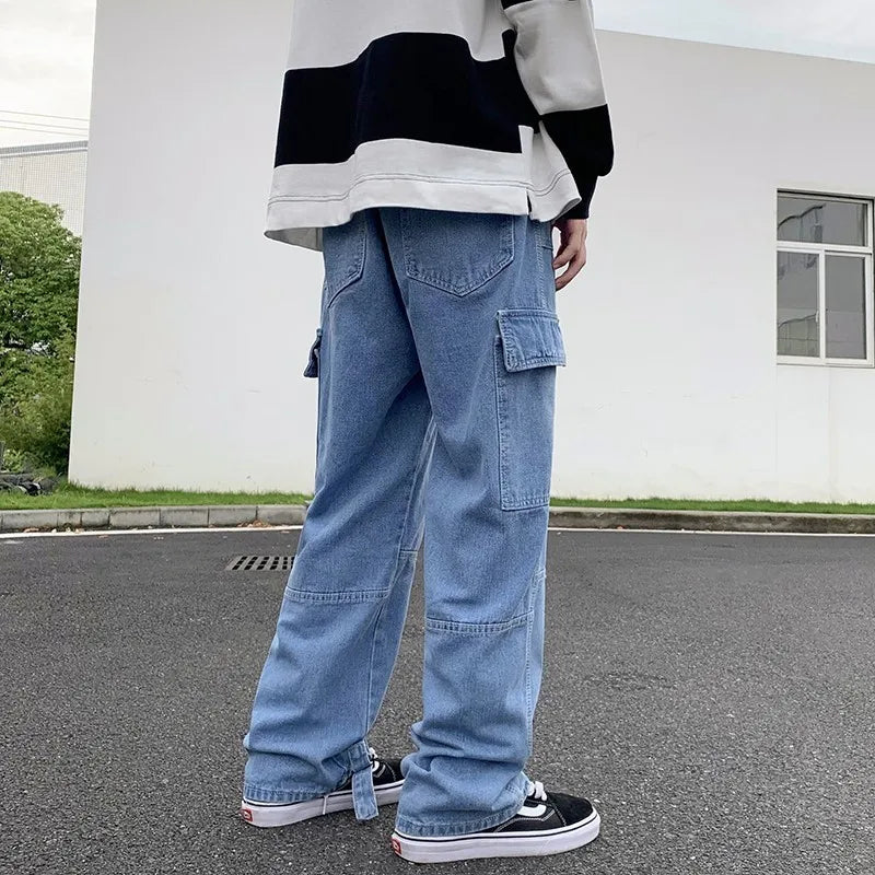 Loose Fit Cargo Jeans