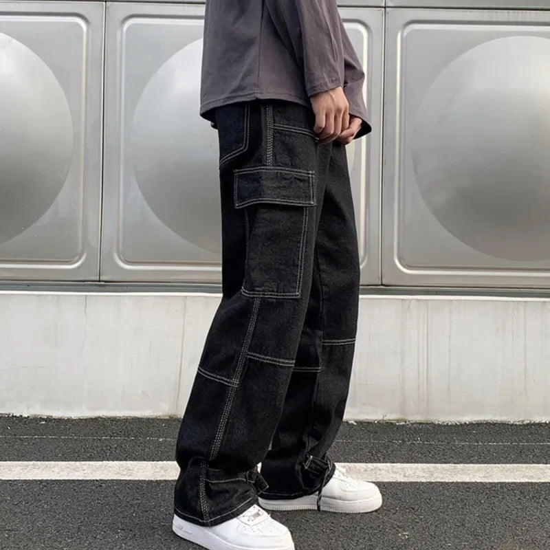 Loose Fit Cargo Jeans